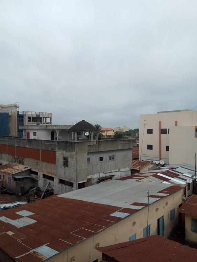 Chez Olivia Olivier Bed & Breakfast Cotonou Exterior photo